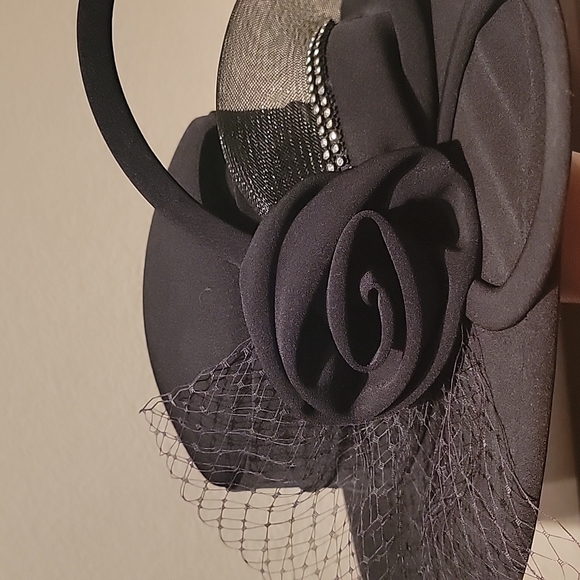 Hat - Picture 4 of 4